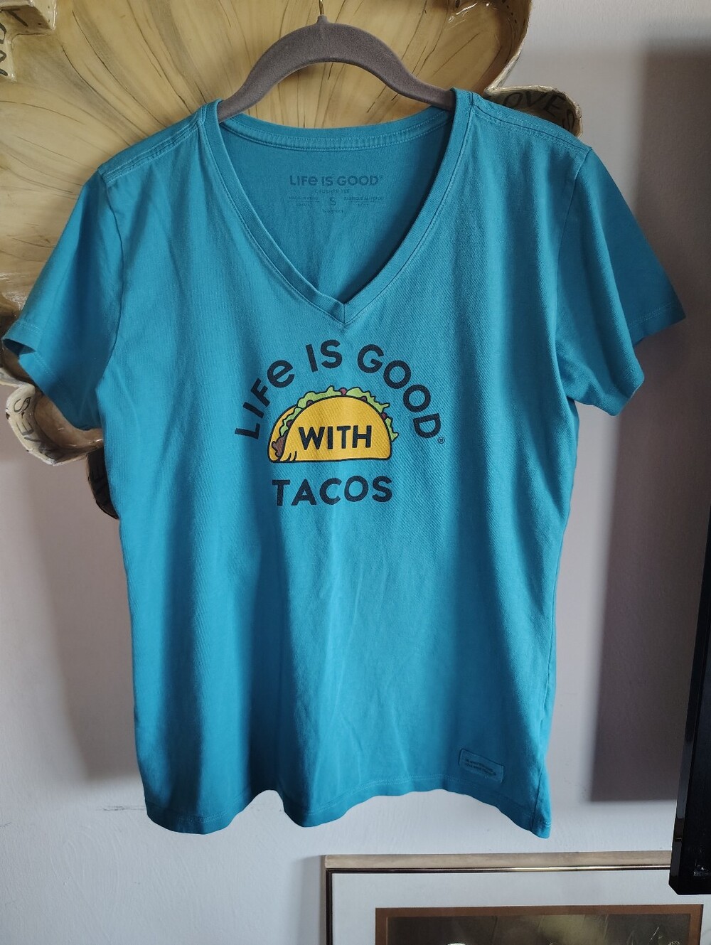 Life Is Good Women's V-neck Taco Graphic Print Crusher T-shirt Turquoise Sz S
